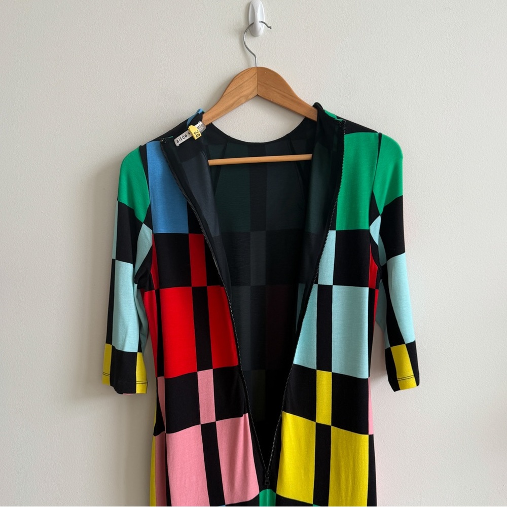ALICE + OLIVIA • Delora Fitted Mock Neck Dress - Picture 10 of 15